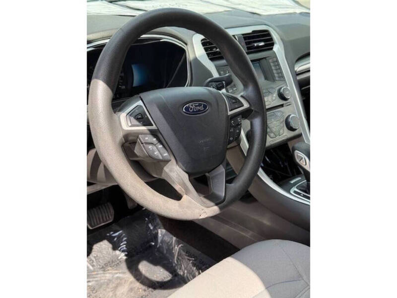 2015 Ford Fusion Hybrid S