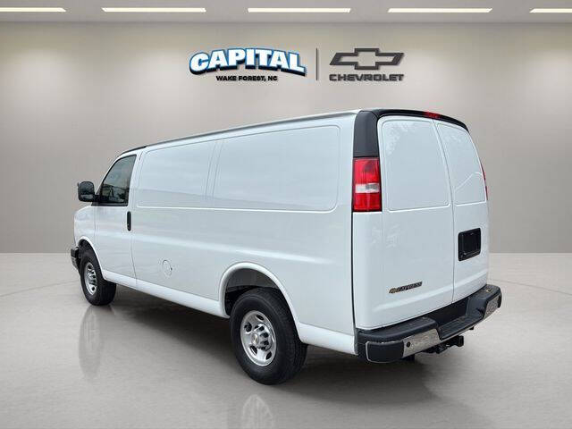 2025 Chevrolet Express 2500