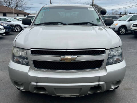 2009 Chevrolet Tahoe for sale at Right Choice Automotive in Rochester NY