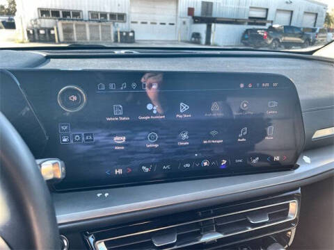 2024 Chevrolet Traverse LS