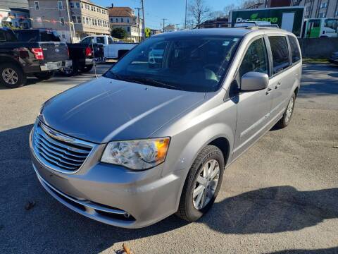 2013 Chrysler Town and Country for sale at Porcelli Auto Sales in West Warwick RI