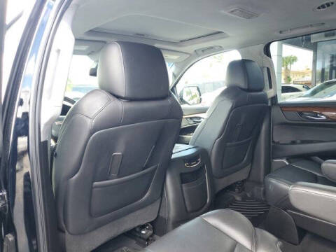 2020 Cadillac Escalade ESV Luxury