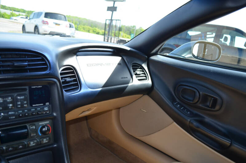 2003 Chevrolet Corvette