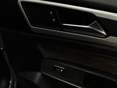 2022 Volkswagen Atlas Cross Sport V6 SEL R-Line 4Motion