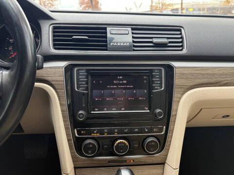 2018 Volkswagen Passat 2.0T SE