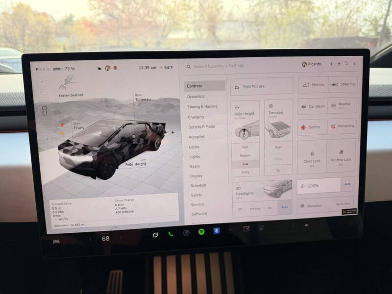 2024 Tesla Cybertruck