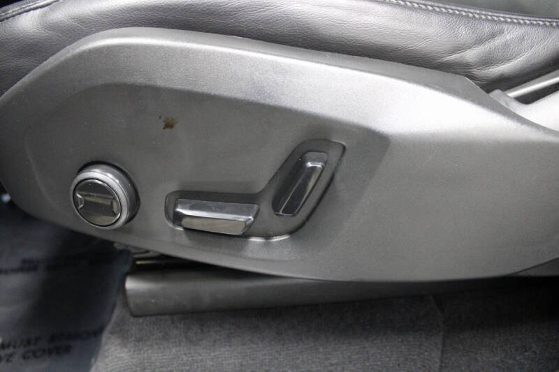 2020 Volvo XC90 T5 Momentum