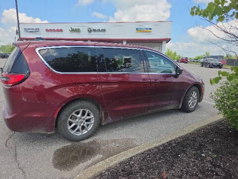2023 Chrysler Pacifica Touring L