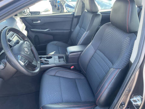 2015 Toyota Camry Hybrid SE