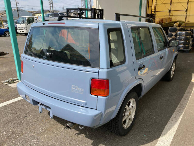 1997 Nissan Rasheen