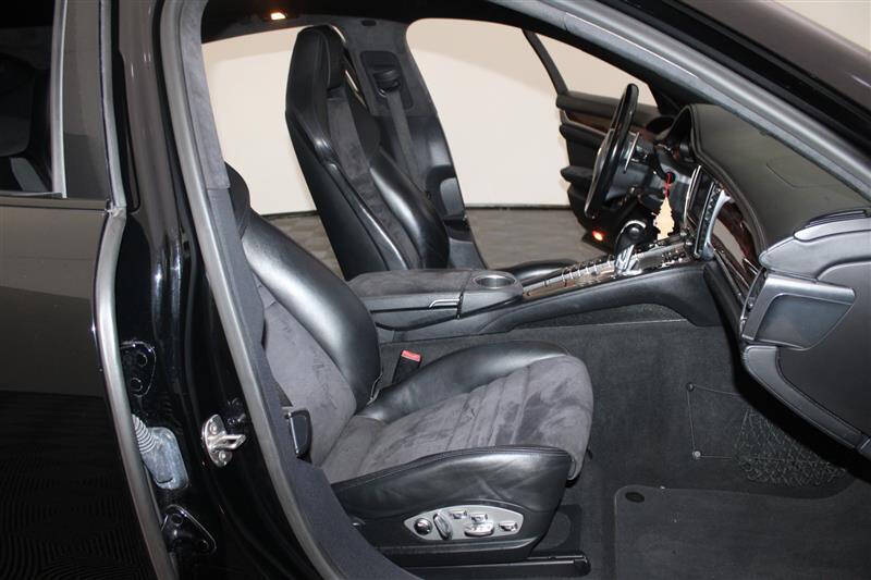 2013 Porsche Panamera GTS