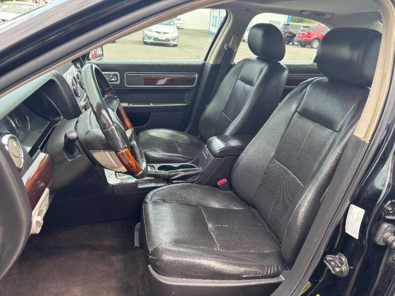 2013 Lincoln MKS