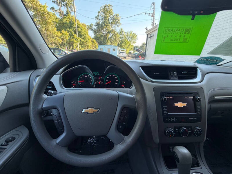 2017 Chevrolet Traverse LS