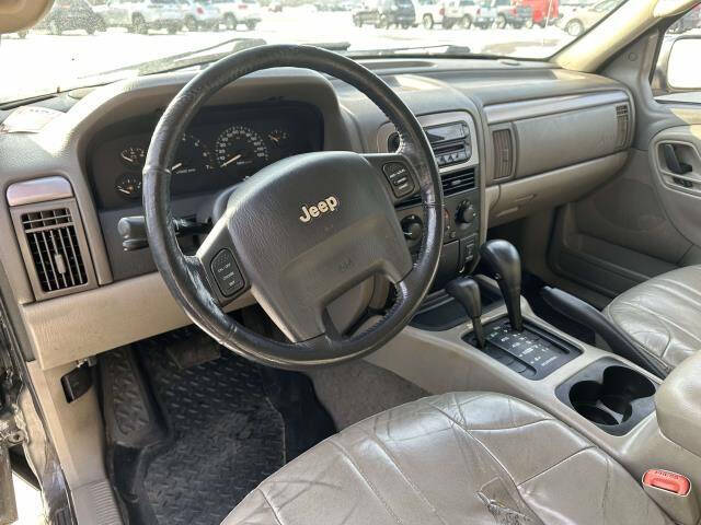 2002 Jeep Grand Cherokee Laredo