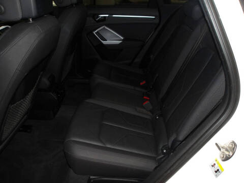 2019 Audi Q3 quattro Premium 45 TFSI