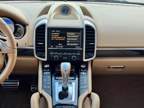 2012 Porsche Cayenne S