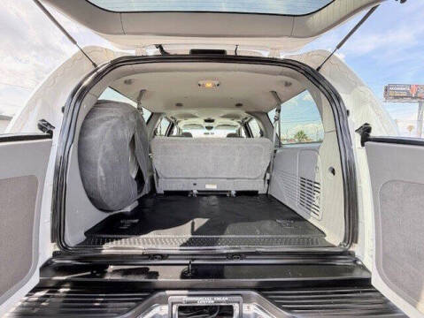 2003 Ford Excursion XLT