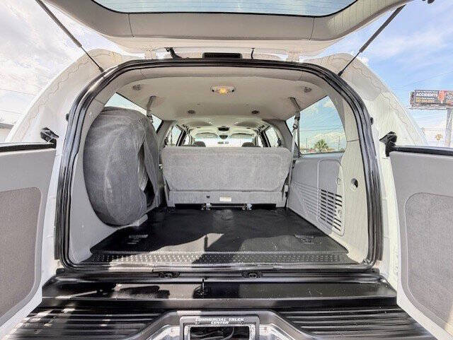 2003 Ford Excursion XLT