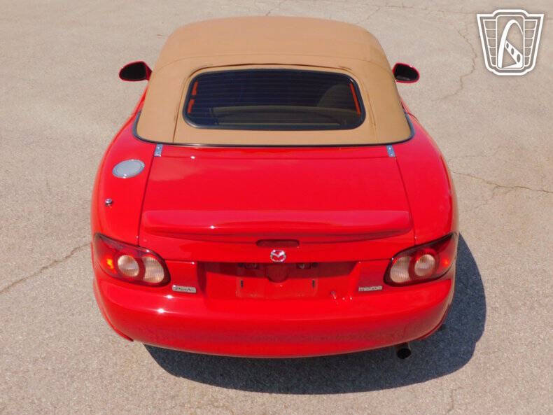 2002 Mazda MX-5 Miata LS