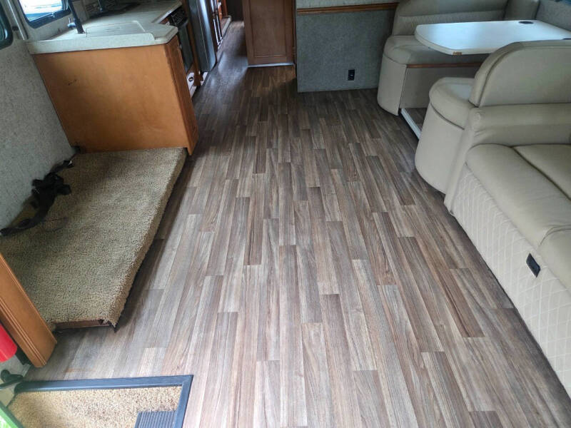 2017 Thor Motor Coach MIRAMAR 35.2
