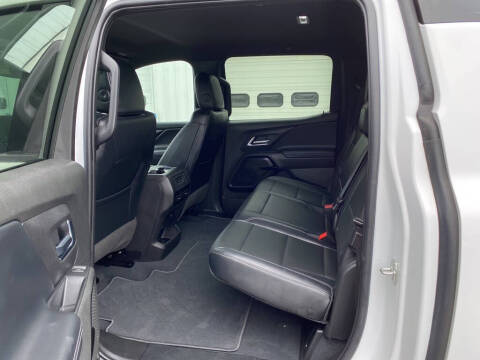 2025 Chevrolet Silverado EV LT