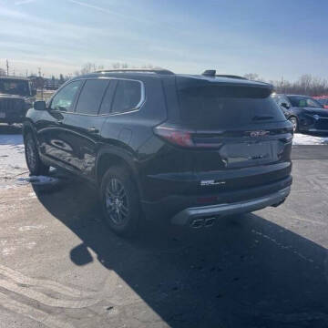 2025 GMC Acadia Elevation