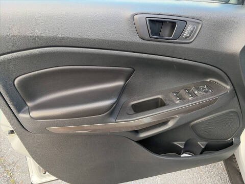 2022 Ford EcoSport SES