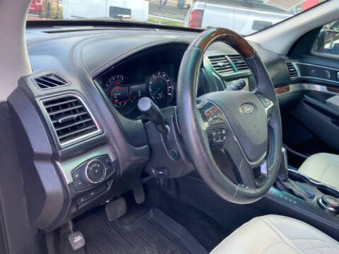 2017 Ford Explorer Platinum