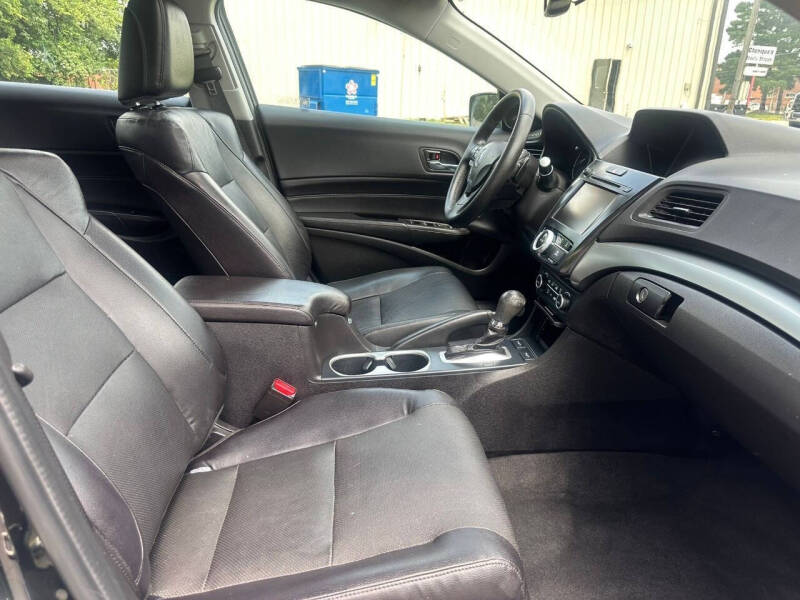 2017 Acura ILX w/Premium