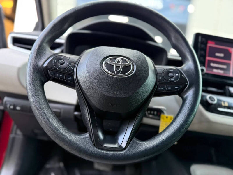2022 Toyota Corolla LE