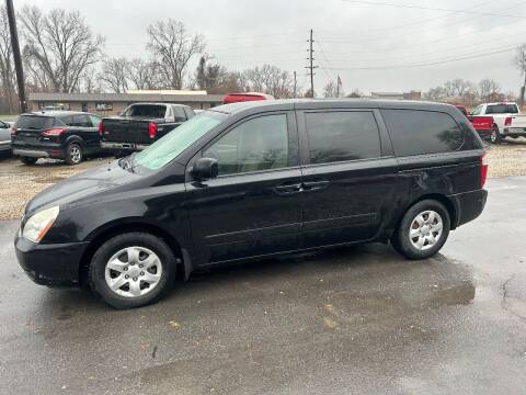 2006 Kia Sedona for sale at Korz Auto Farm in Kansas City KS