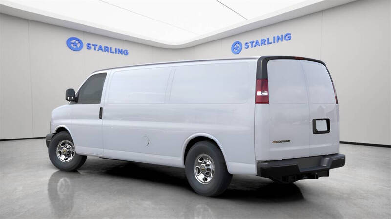 2025 Chevrolet Express 2500