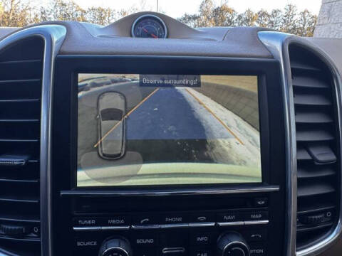 2014 Porsche Cayenne Platinum