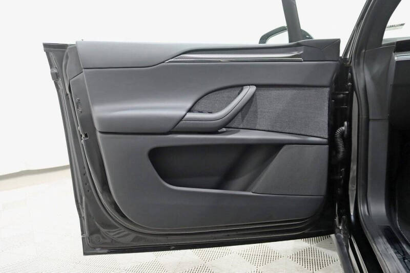 2022 Tesla Model X Plaid