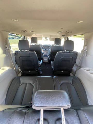 2020 Chrysler Pacifica Touring L