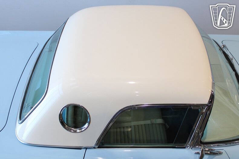 1957 Ford Thunderbird