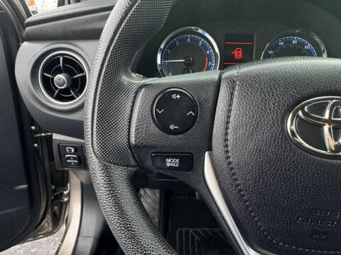 2017 Toyota Corolla LE