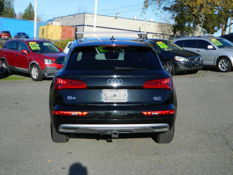 2018 Audi Q5 2.0T quattro Premium Plus