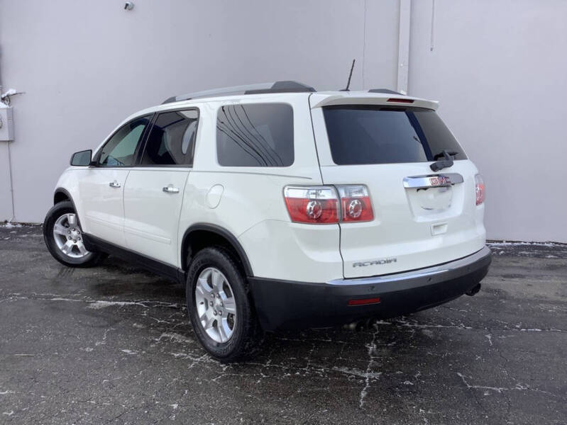 2011 GMC Acadia SLE