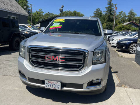 2017 GMC Yukon SLT