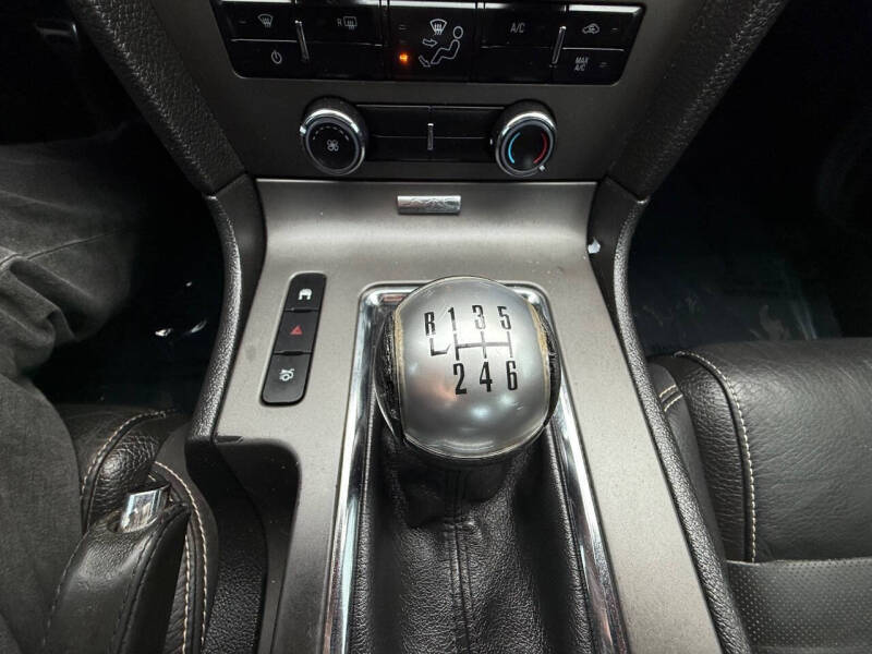 2011 Ford Mustang V6 Premium