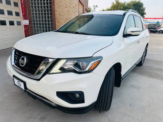 2017 Nissan Pathfinder for sale at American Dream Motors in Winchester, VA