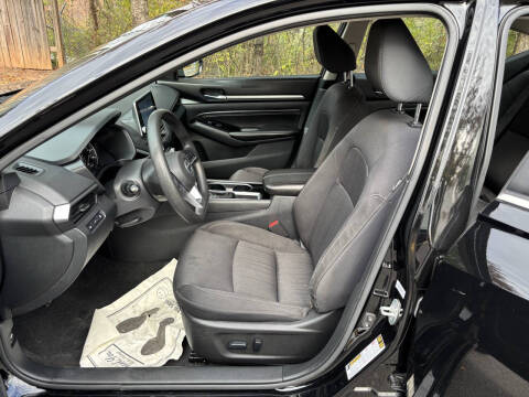 2021 Nissan Altima 2.5 SV