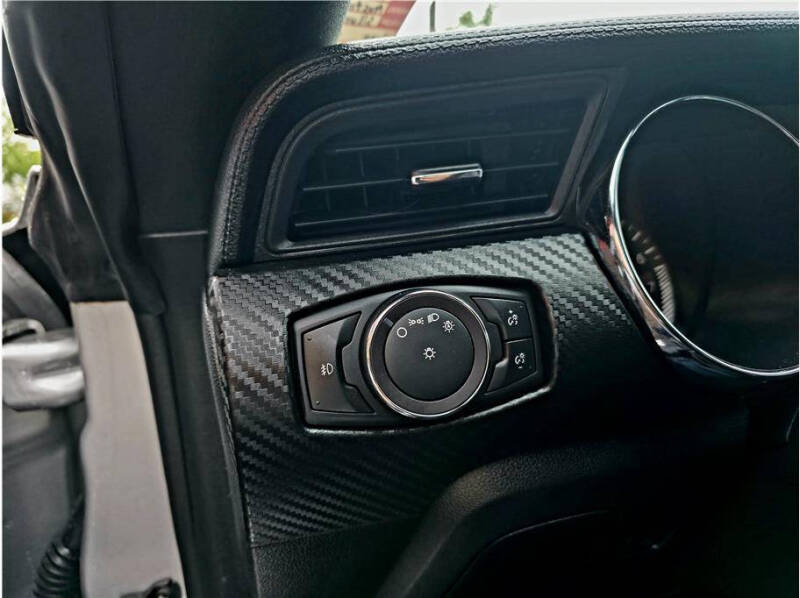 2015 Ford Mustang V6
