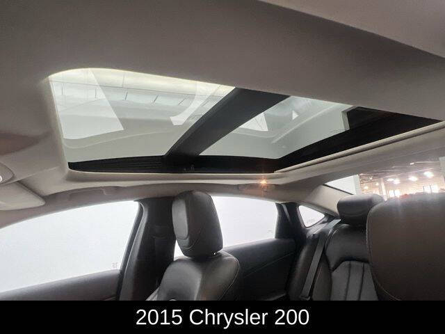 2015 Chrysler 200 C