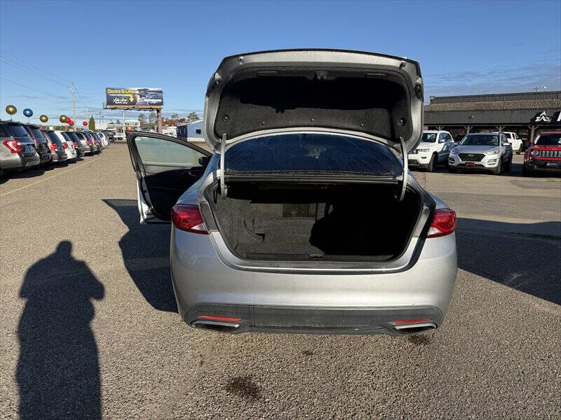 2016 Chrysler 200 S