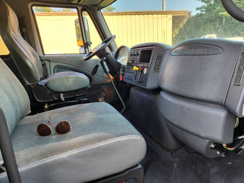 2003 International 4400