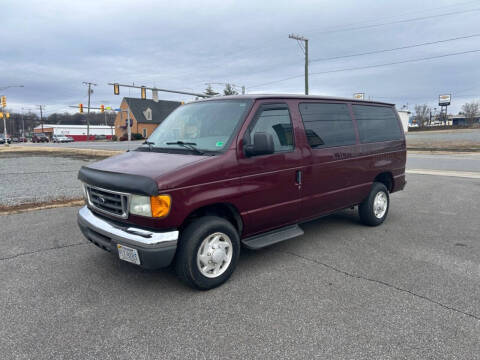 2005 Ford E-Series E-350 SD XLT