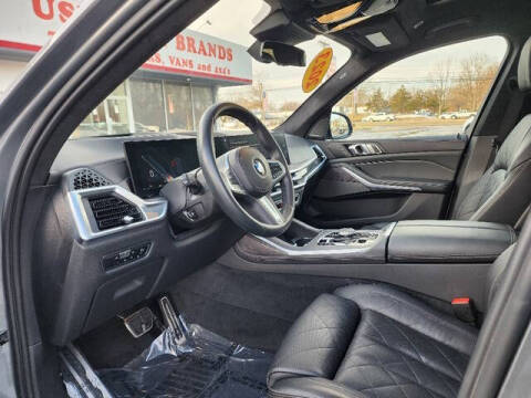 2023 BMW X7 xDrive40i