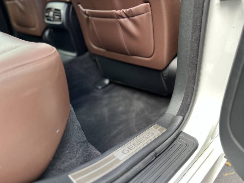 2012 Hyundai Genesis 3.8L V6